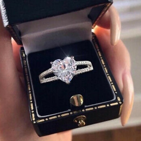 New 925 Sterling silver diamond stone ring - Picture 5 of 6